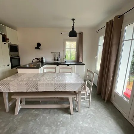 Maison Naucala Proche De La Piscine Tatil Evi